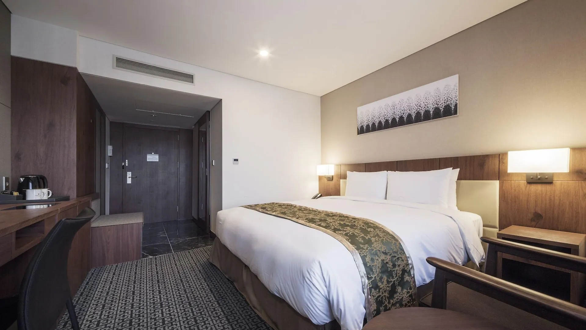 Отель Voco Seoul Myeongdong By Ihg