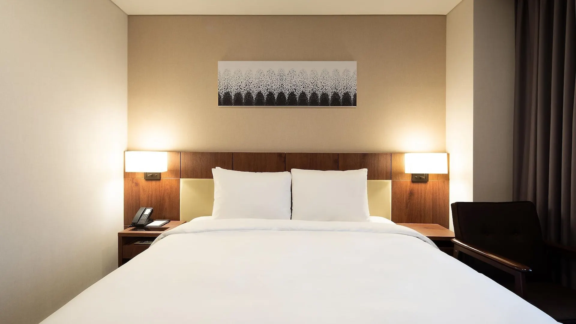 Отель Voco Seoul Myeongdong By Ihg 4*,  Южная Корея