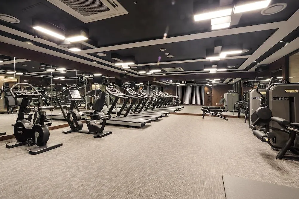 Отель Voco Seoul Myeongdong By Ihg 4*,