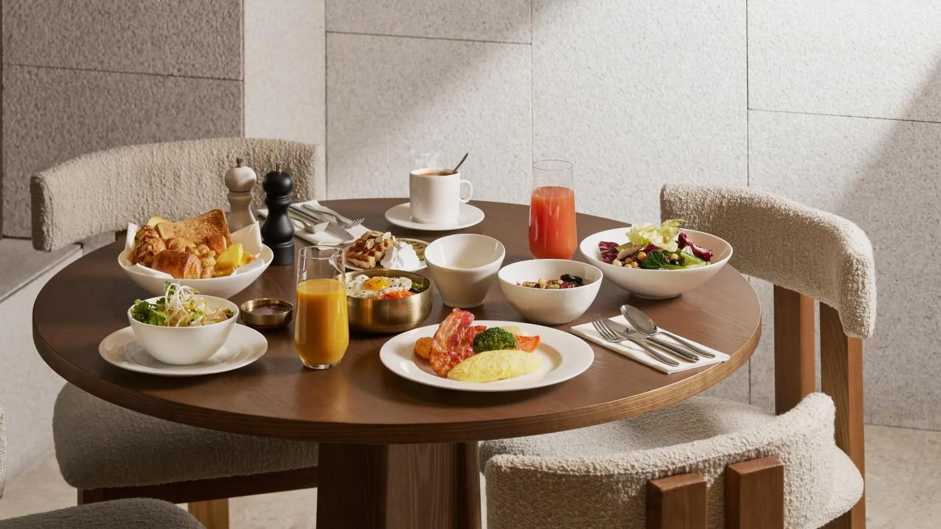 Отель Voco Seoul Myeongdong By Ihg 4*,  Южная Корея