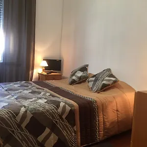 Residencia Almirante Гостевой дом Лиссабон