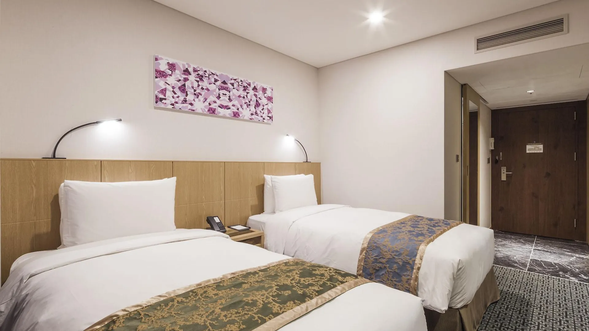 Voco Seoul Myeongdong By Ihg Hotel